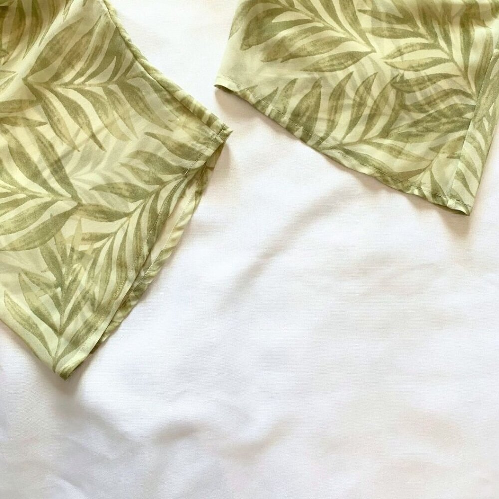 OYSHO WHITE GREEN LEAVES PATTERN SHEER LIGHTWEIGHT BELTED ROBE COVER-UP - M - Picture 9 of 11
